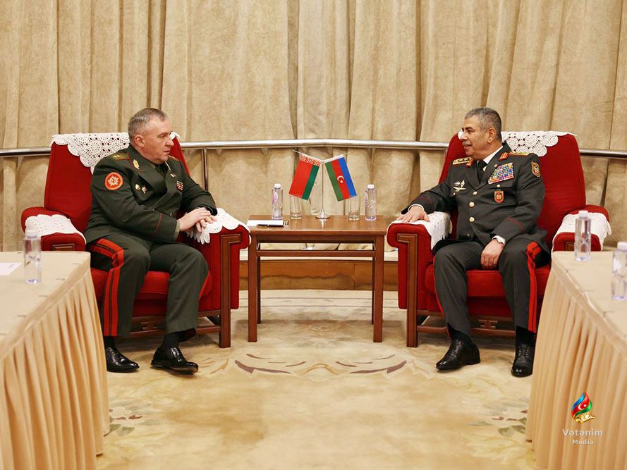 Müdafiə naziri Belarus Respublikasının müdafiə naziri ilə görüşüb –