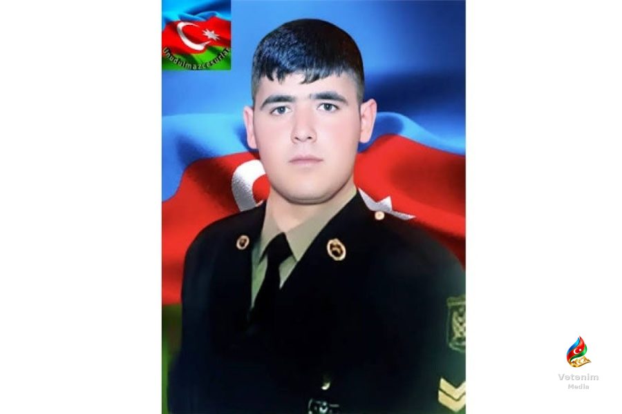 Cəbrayılda minaya düşən ata və oğul şəhid Ruhin Qəhrəmanovun ailə üzvləridir