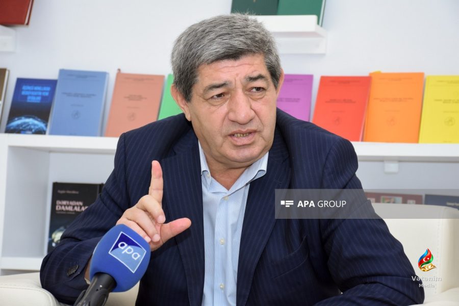 Nizami Cəfərov: Vahid məktəbli forması sinifdə bərabər mühit yaradır