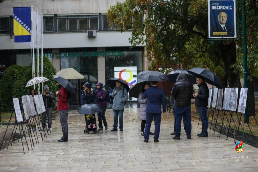 Sarayevo meydanında Azərbaycandakı mina qurbanlarının hekayələri nümayiş etdirilib