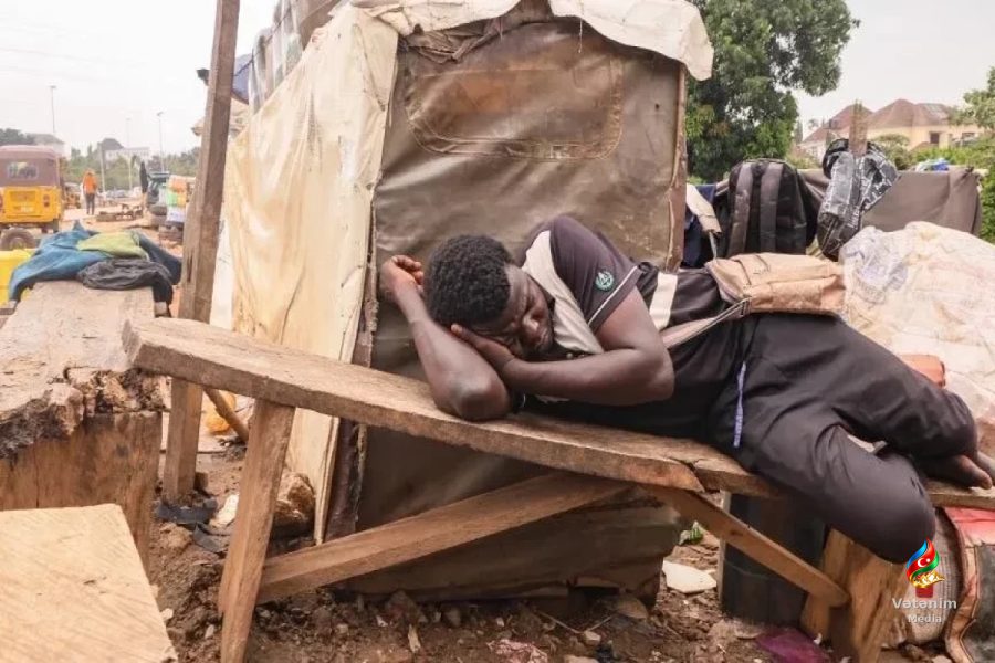 Nigeriyada 113 milyon insan çoxölçülü yoxsulluq şəraitində yaşayır