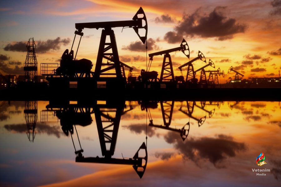 Brent neftinin qiyməti 105,69 dollara, WTI isə 92,73 dollara düşüb