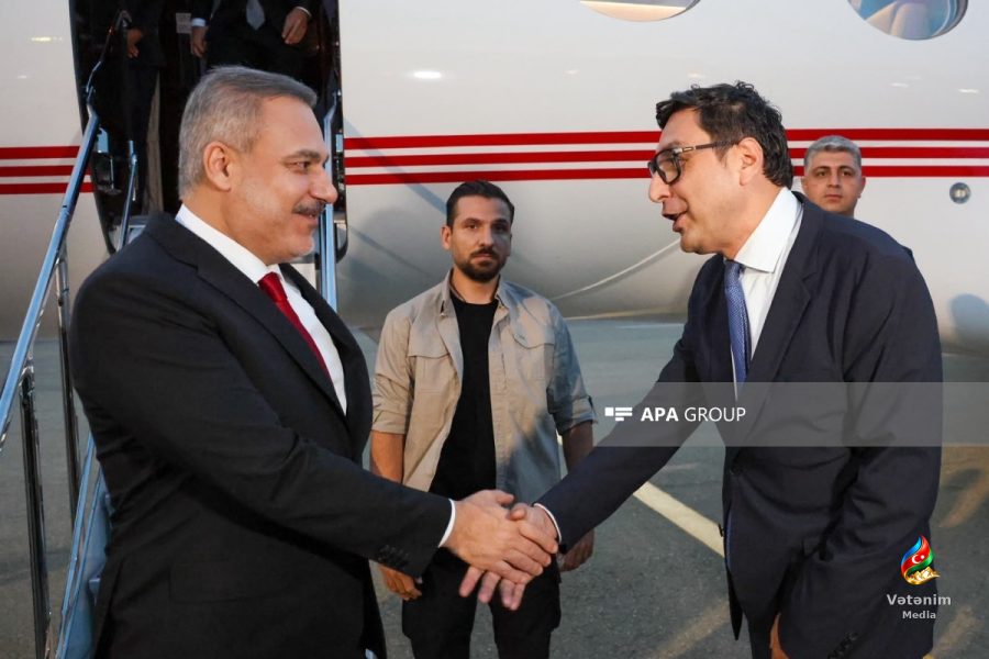 Hakan Fidan AQEM-in VII sammitində iştirak etmək üçün Bakıya gəlib