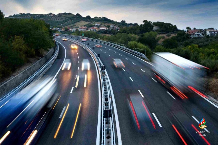 Azərbaycanda avtobusla sərnişin daşınması taksidən daha sürətlə artıb
