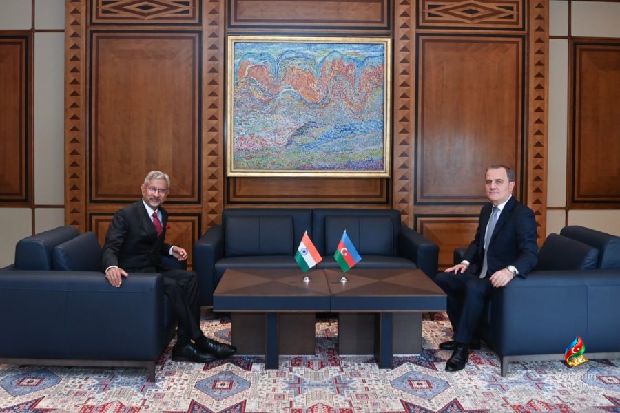 Ceyhun Bayramov Hindistanın XİN rəhbəri ilə ikitərəfli və regional məsələləri müzakirə edir