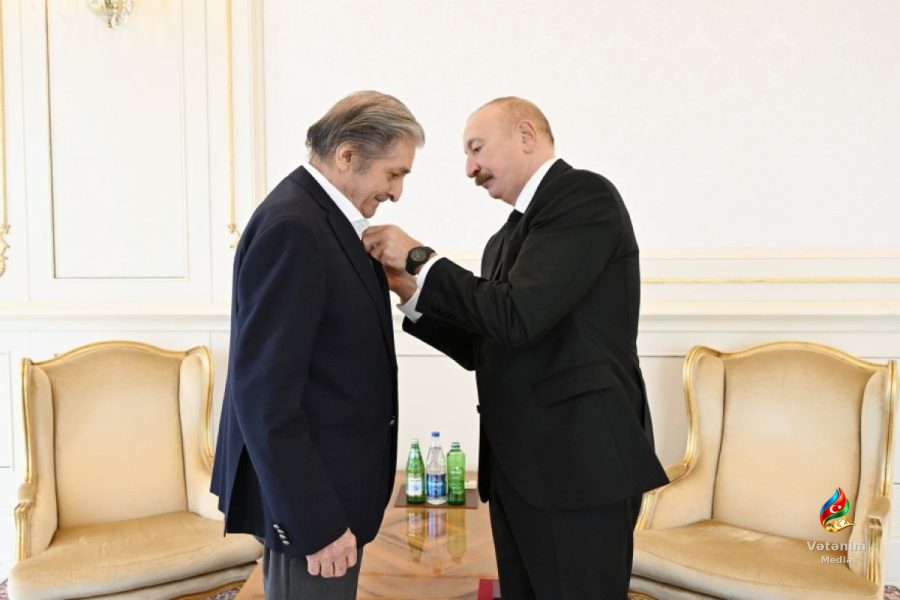 Fərhad Xəlilov “İstiqlal” ordeninin müəllifi olduğunu vurğulayıb