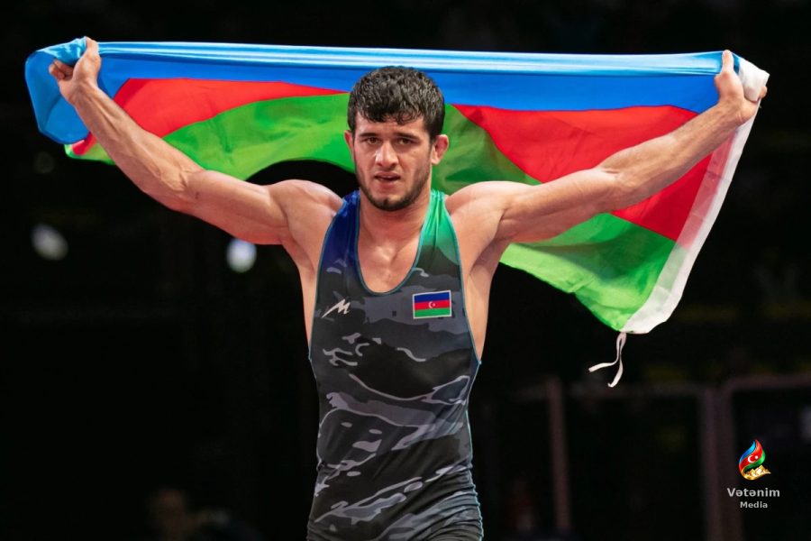 Sənan Süleymanov 77 kq çəki dərəcəsində dünya çempionu oldu
