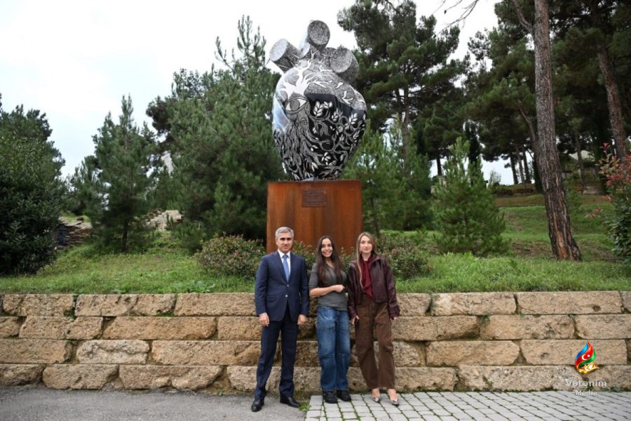 Leyla Əliyeva və Alyona Əliyeva Şamaxıdakı kapibara fermasını ziyarət ediblər