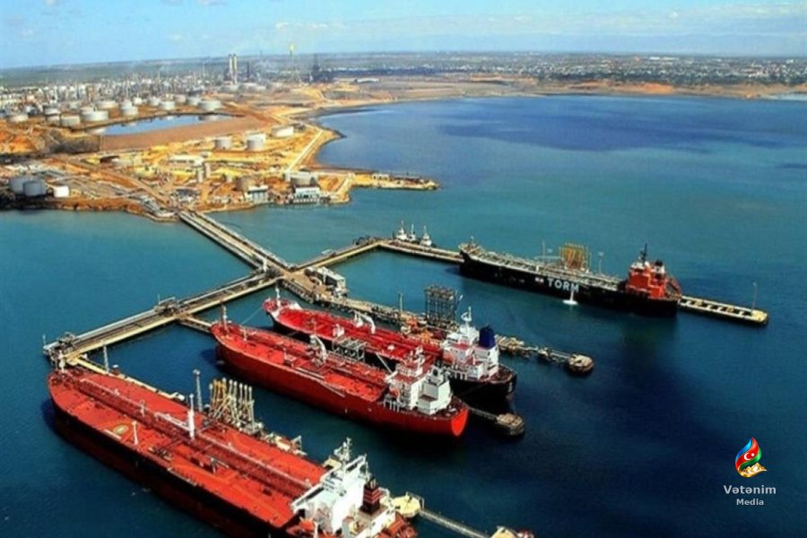 Tramp: Venesuela ABŞ-a 1 milyon barel neft hədiyyə edib