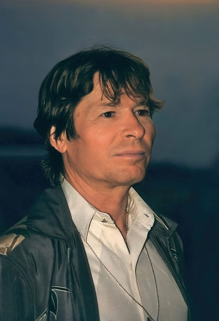 John Denver — 12 oktyabrda vəfatının ildönümündə xatırlanır