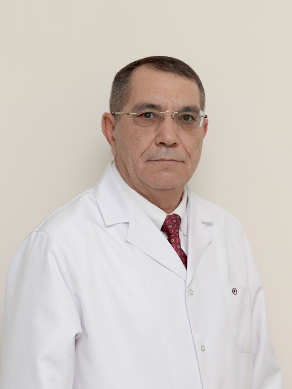 Prof. Dr. Nuru Bayramov — Cərrah, transplantoloq, professor