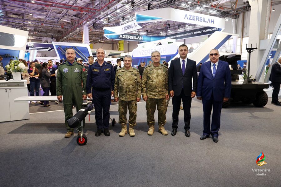Aqil Qurbanov “ADEX-2026” sərgisində bir sıra görüşlər keçirib (FOTO)