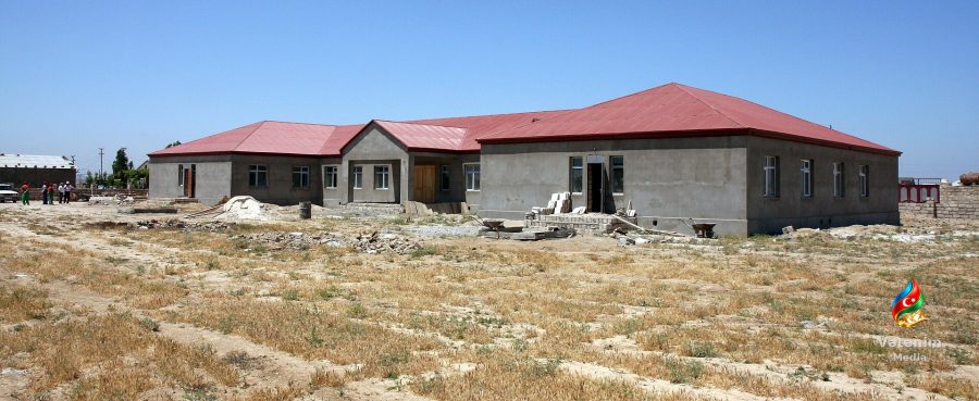 Ayda 7 gündən çox dərs buraxmağa görə 100 manat cərimə varmı?
